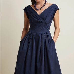 EUC Modcloth Emily and Fin Keener Postures Midi